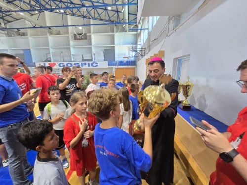 Biskupijski susret ministranata u Gospiću