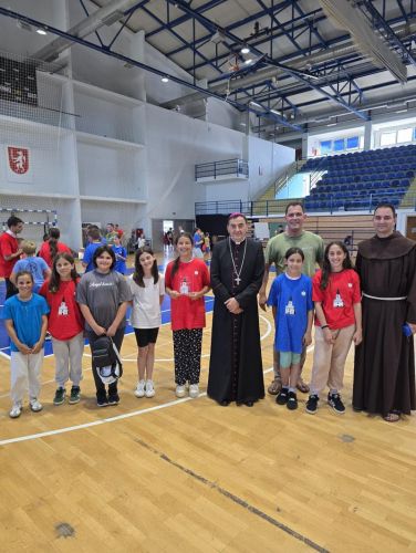 Biskupijski susret ministranata u Gospiću