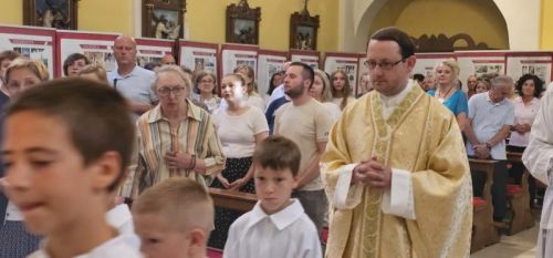 Posveta hrvatskog naroda i domovine Srcu Isusovu