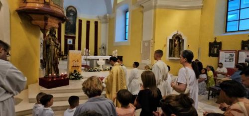 Posveta hrvatskog naroda i domovine Srcu Isusovu