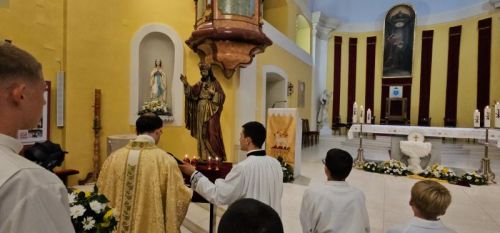 Posveta hrvatskog naroda i domovine Srcu Isusovu