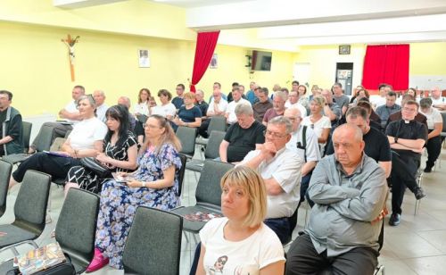 Edukacijski susret svećenika i vjeroučitelja Gospićko-senjske biskupije