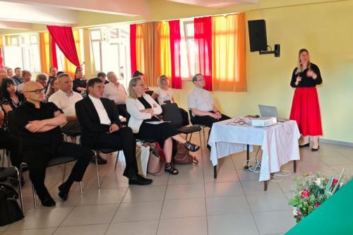 Edukacijski susret svećenika i vjeroučitelja Gospićko-senjske biskupije