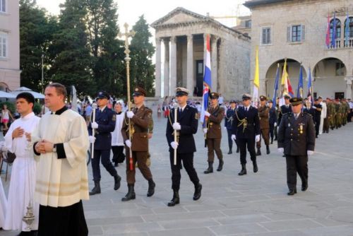 Biskup Marko Medo predvodio misno slavlje na proslavi blagdana sv. Tome apostola u Puli