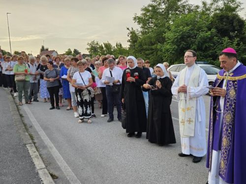 Godišnje proštenje u Trošmariji: Biskup Marko Medo predvodio misno slavlje