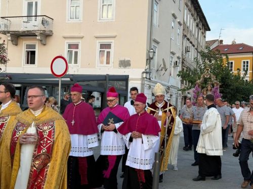 Biskup Marko Medo predvodio proslavu Gospe Ribarske u Senju