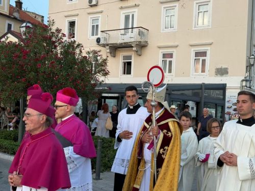 Biskup Marko Medo predvodio proslavu Gospe Ribarske u Senju