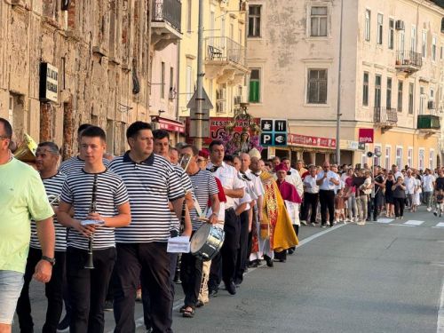 Biskup Marko Medo predvodio proslavu Gospe Ribarske u Senju
