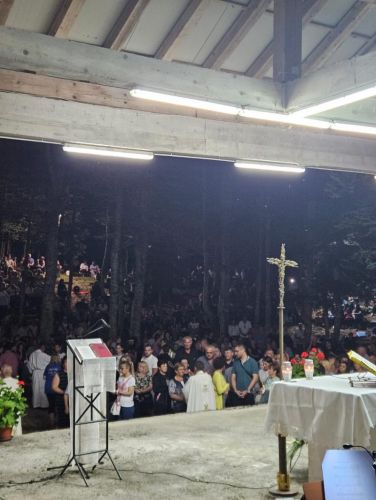 Misa bdijenja uoči Velike Gospe u svetištu Majke Božje od Krasna