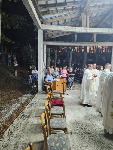 Misa bdijenja uoči Velike Gospe u svetištu Majke Božje od Krasna