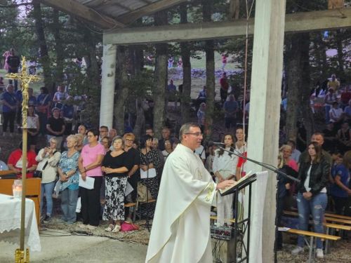 Misa bdijenja uoči Velike Gospe u svetištu Majke Božje od Krasna