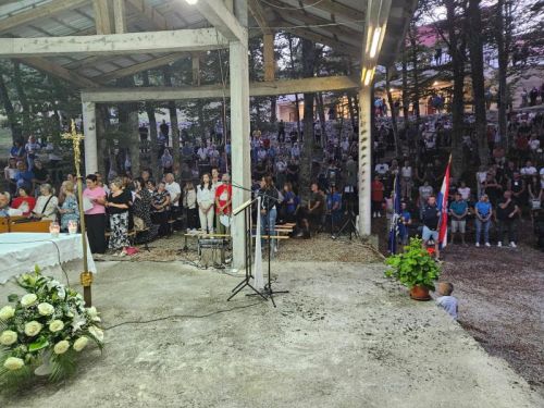 Misa bdijenja uoči Velike Gospe u svetištu Majke Božje od Krasna