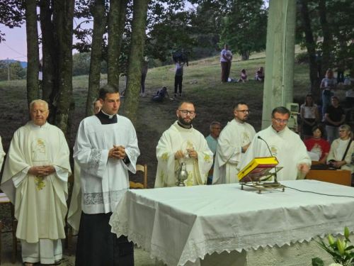 Misa bdijenja uoči Velike Gospe u svetištu Majke Božje od Krasna