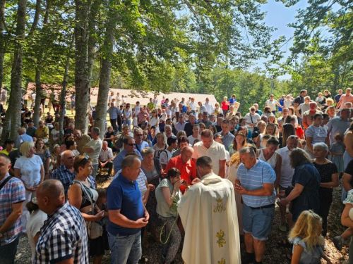Središnje misno slavlje u svetištu Majke Božje od Krasna predvodio gospićko-senjski biskup mons. Marko Medo