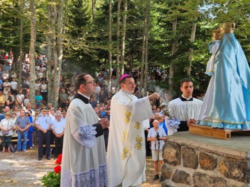 Središnje misno slavlje u svetištu Majke Božje od Krasna predvodio gospićko-senjski biskup mons. Marko Medo