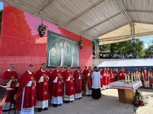 “Mučeništvo i žrtva nisu kraj već početak!” Proslava Dana hrvatskih mučenika na Udbini