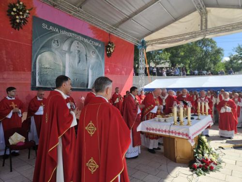 “Mučeništvo i žrtva nisu kraj već početak!” Proslava Dana hrvatskih mučenika na Udbini