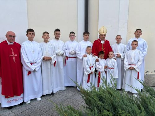 Biskup Marko Medo na blagdan Uzvišenja Sv. Križa predvodio misno slavlje u Ogulinu