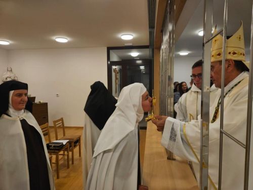 Proslavljen spomendan svete Male Terezije u samostanu Presvetog Srca u Gospiću