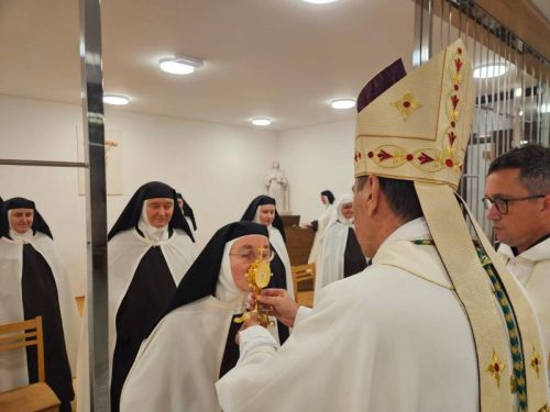 Proslavljen spomendan svete Male Terezije u samostanu Presvetog Srca u Gospiću