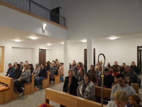 Proslavljen spomendan svete Male Terezije u samostanu Presvetog Srca u Gospiću