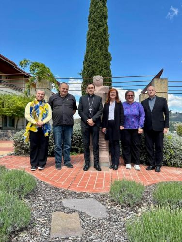 Biskup Marko Medo u pastoralnom pohodu hrvatskim katolicima u Australiji i na Novom Zelandu