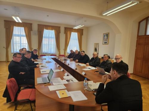 Održana konstituirajuća sjednica VII. saziva Prezbiterskog vijeća Gospićko-senjske biskupije Održana konstituirajuća sjednica VII. saziva Prezbiterskog vijeća Gospićko-senjske biskupije