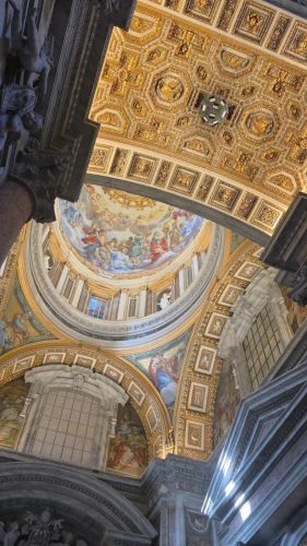 Vjernici Gospićko-senjske biskupije pohodili Vatikan drugog dana Zahvalnog hodočašća Vjernici Gospićko-senjske biskupije pohodili Vatikan drugog dana Zahvalnog hodočašća