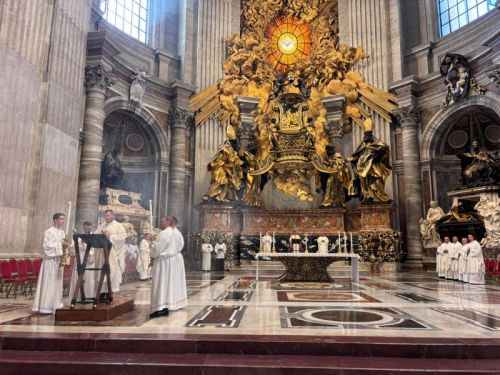 Vjernici Gospićko-senjske biskupije pohodili Vatikan drugog dana Zahvalnog hodočašća Vjernici Gospićko-senjske biskupije pohodili Vatikan drugog dana Zahvalnog hodočašća