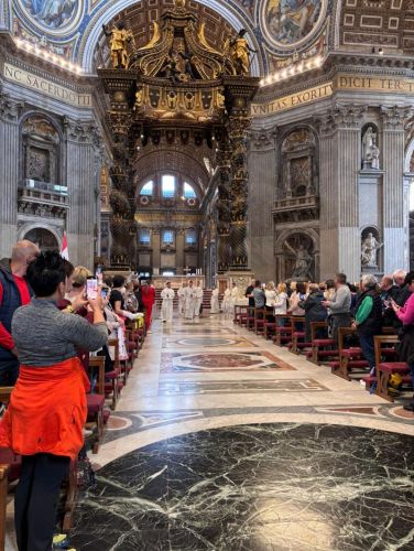 Vjernici Gospićko-senjske biskupije pohodili Vatikan drugog dana Zahvalnog hodočašća Vjernici Gospićko-senjske biskupije pohodili Vatikan drugog dana Zahvalnog hodočašća