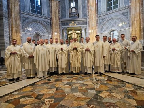 Vjernici Gospićko-senjske biskupije pohodili Vatikan drugog dana Zahvalnog hodočašća Vjernici Gospićko-senjske biskupije pohodili Vatikan drugog dana Zahvalnog hodočašća