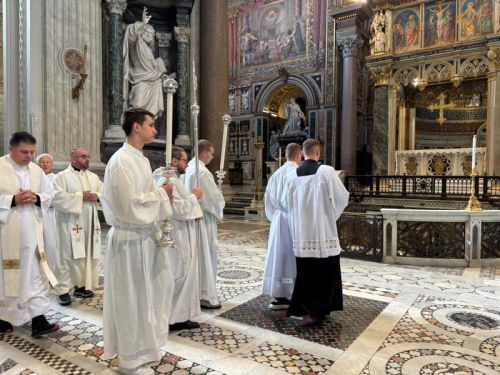 Hodočasničko slavlje u Lateranskoj bazilici: Gospićko-senjska biskupija obilježila 25. obljetnicu na „pragu apostola“