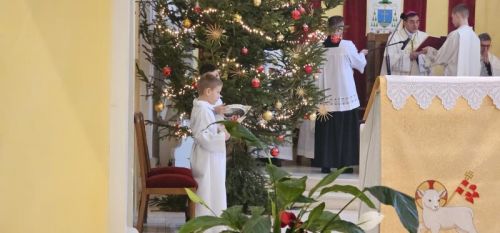 Svetkovina Bogojavljenja proslavljena u gospićkoj katedrali i blagoslovljen župni dom Svetkovina Bogojavljenja proslavljena u gospićkoj katedrali i blagoslovljen župni dom