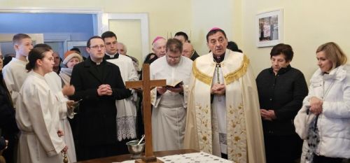 Svetkovina Bogojavljenja proslavljena u gospićkoj katedrali i blagoslovljen župni dom Svetkovina Bogojavljenja proslavljena u gospićkoj katedrali i blagoslovljen župni dom