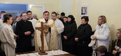 Svetkovina Bogojavljenja proslavljena u gospićkoj katedrali i blagoslovljen župni dom Svetkovina Bogojavljenja proslavljena u gospićkoj katedrali i blagoslovljen župni dom