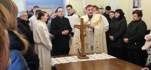 Svetkovina Bogojavljenja proslavljena u gospićkoj katedrali i blagoslovljen župni dom Svetkovina Bogojavljenja proslavljena u gospićkoj katedrali i blagoslovljen župni dom