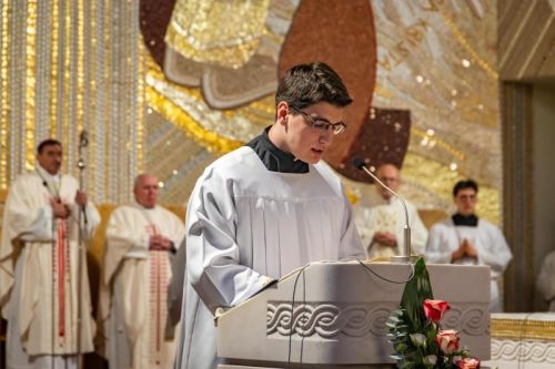 Biskup Medo predvodio misno slavlje župne svetkovine obraćenja svetoga Pavla Biskup Medo predvodio misno slavlje župne svetkovine obraćenja svetoga Pavla