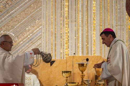 Biskup Medo predvodio misno slavlje župne svetkovine obraćenja svetoga Pavla Biskup Medo predvodio misno slavlje župne svetkovine obraćenja svetoga Pavla