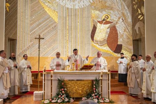 Biskup Medo predvodio misno slavlje župne svetkovine obraćenja svetoga Pavla Biskup Medo predvodio misno slavlje župne svetkovine obraćenja svetoga Pavla