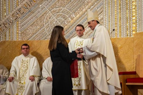 Biskup Medo predvodio misno slavlje župne svetkovine obraćenja svetoga Pavla Biskup Medo predvodio misno slavlje župne svetkovine obraćenja svetoga Pavla