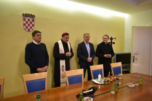 Blagoslov zaposelnika i radnih prostora Grada Gospića