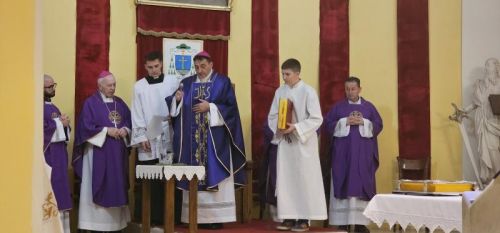 U gospićkoj katedrali proslavljena Pepelnica