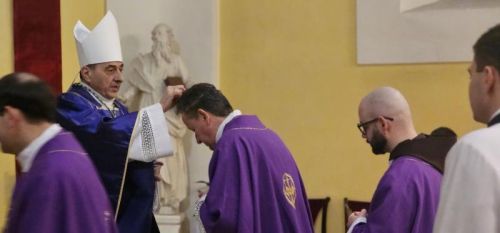 U gospićkoj katedrali proslavljena Pepelnica