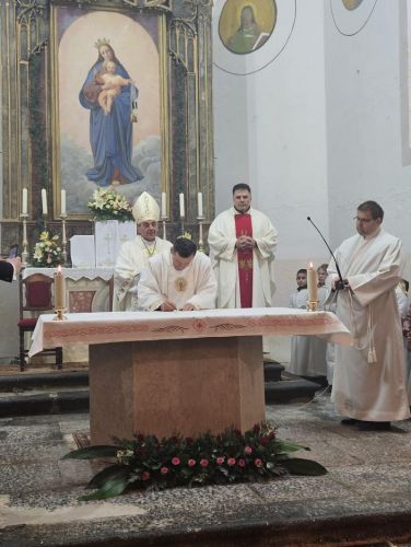 Posveta novog oltara u župi Gospe Karmelske u Smiljanu