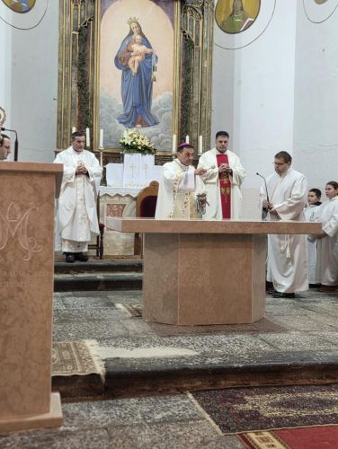 Posveta novog oltara u župi Gospe Karmelske u Smiljanu