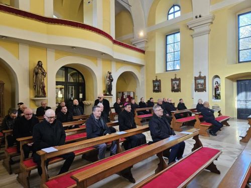 Korizmeni susret svećenika Gospićko-senjske biskupije i predavanje prof. dr. sc. Antona Tamaruta