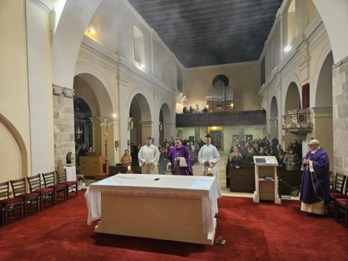 Biskup predvodio svetu misu i molitvu za duhovna zvanja u Senju