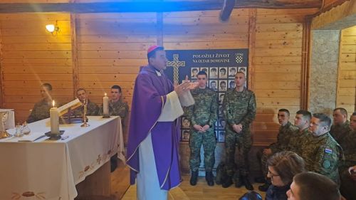 U Slunju uveden u službu novi kapelan vojne kapelanije bl. Ivana Merza, vlč. Vitomir Glavaš