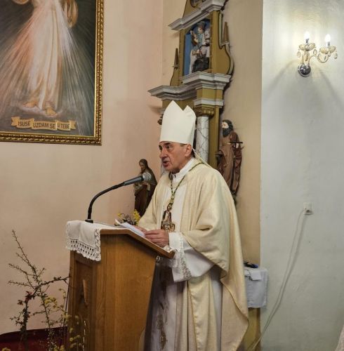 Donji Kosinj: Prvi pustinjak Gospićko-senjske biskupije brat Marinko od Presvetog Imena Isusovog položio doživotne zavjete Donji Kosinj: Prvi pustinjak Gospićko-senjske biskupije brat Marinko od Presvetog Imena Isusovog položio doživotne zavjete