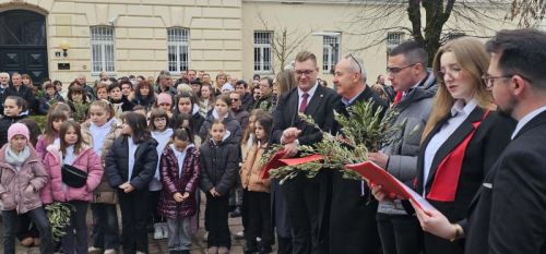 Svečano misno slavlje Cvjetnice u Gospiću Svečano misno slavlje Cvjetnice u Gospiću